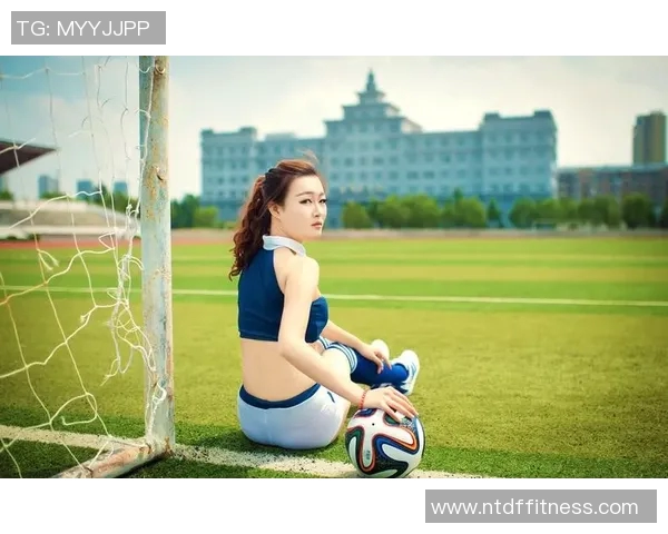 足球明星妻子们的精彩瞬间合集视频展现她们的魅力与风采