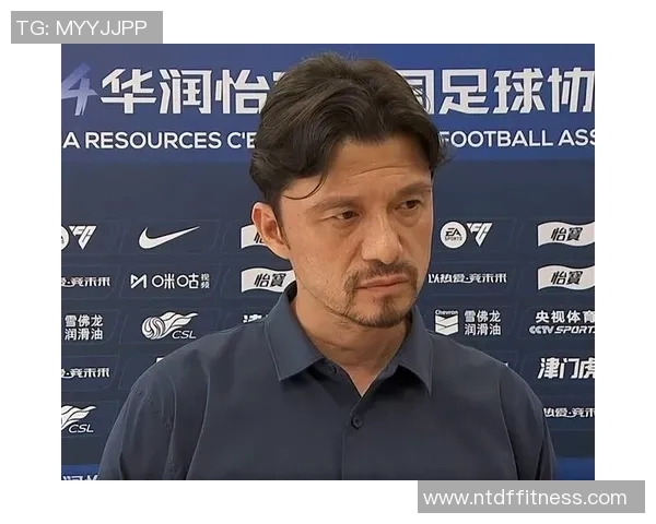 足球明星退役后转型执教的成功与挑战解析